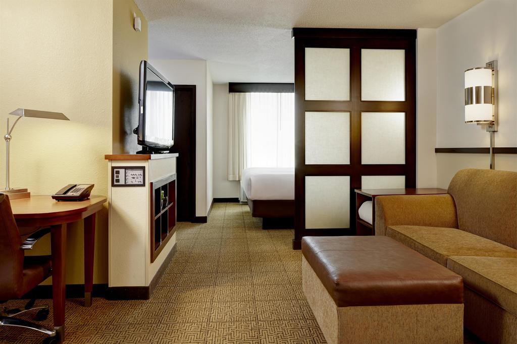 Desoto Lakes Hyatt Place Sarasota/Lakewood Ranch מראה חיצוני תמונה